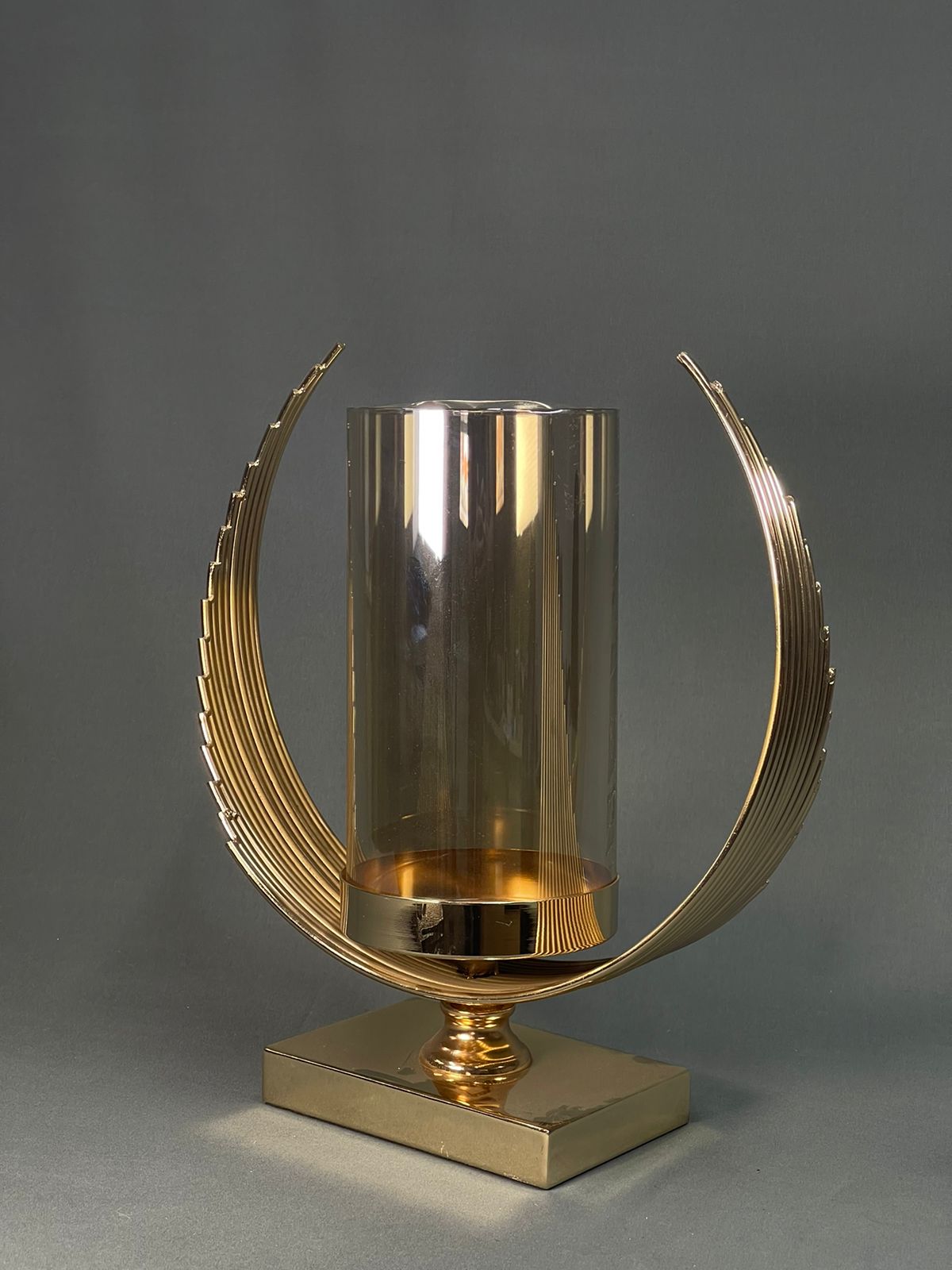 Подсвечник золотой 32 см