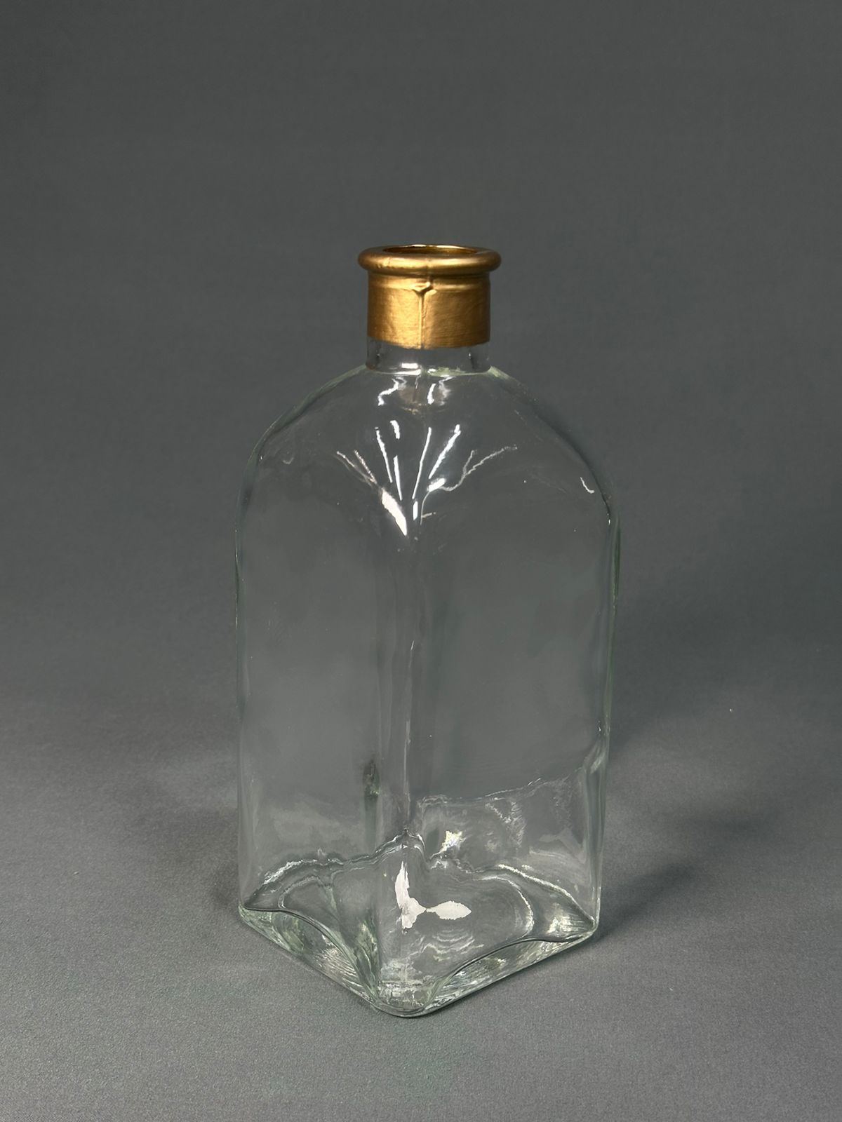 Ваза-бутылка Астерий Цитадель