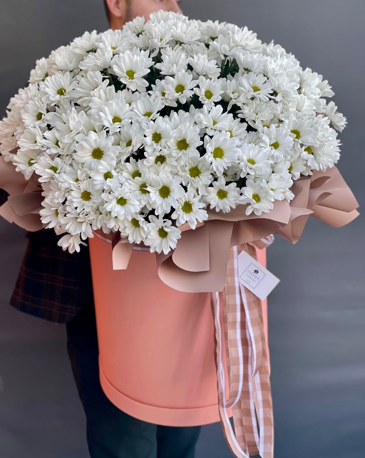 Мега - композиция №8 (33 хризантемы)