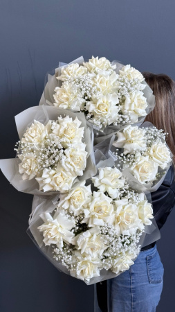 Моно-букет из белой розы (9шт)