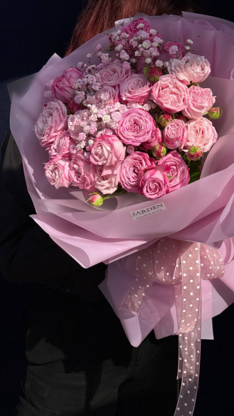 Моно-букет из кустовых роз (5шт)