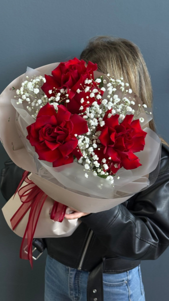 Моно-букет из красной розы (3шт)