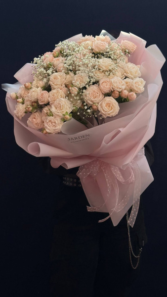 Моно-букет из кустовых роз №2 (11шт)