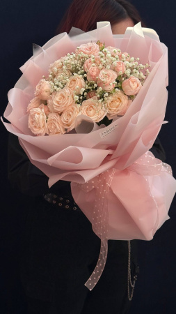 Моно-букет из кустовых роз №2 (5шт)